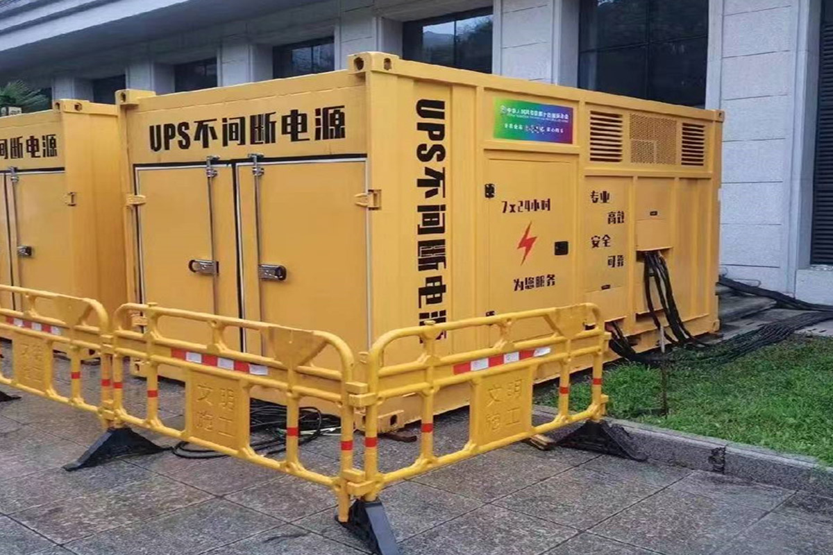 加乐镇发电机租赁施工现场